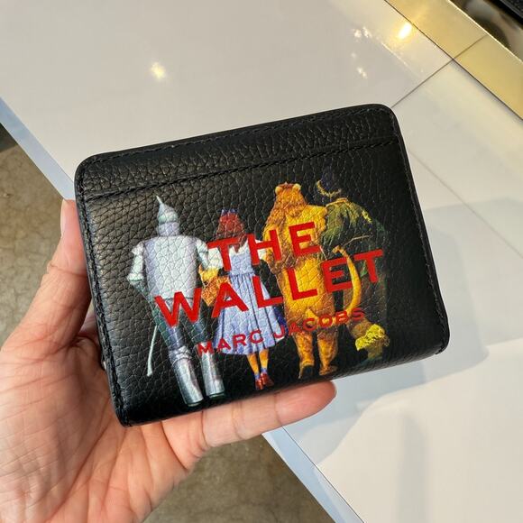Marc Jacobs x ‘The Wizard of Oz’ MINI COMPACT WALLET - Picture 1 of 9